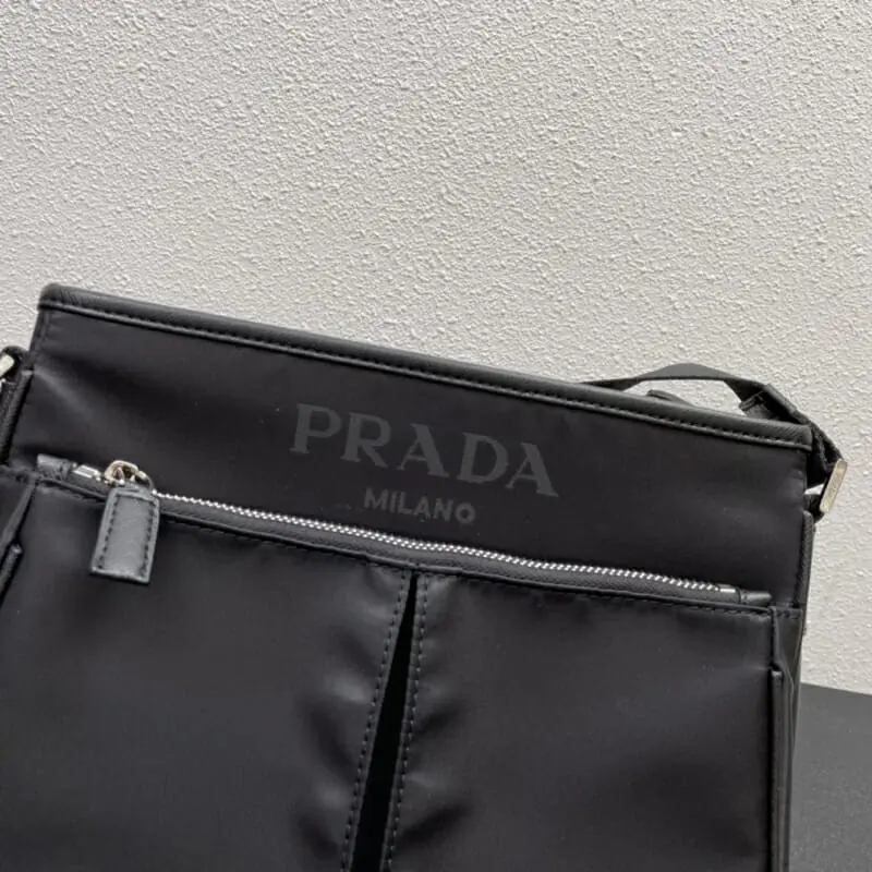 prada aaa homme mini sac a main s_123b3a73